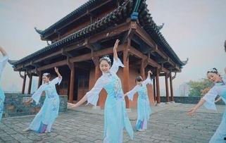 成人舞古典帅气视频,成人舞者的古典风采展示